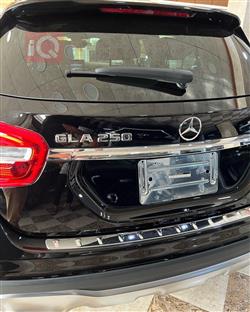 مێرسێدس بێنز GLA